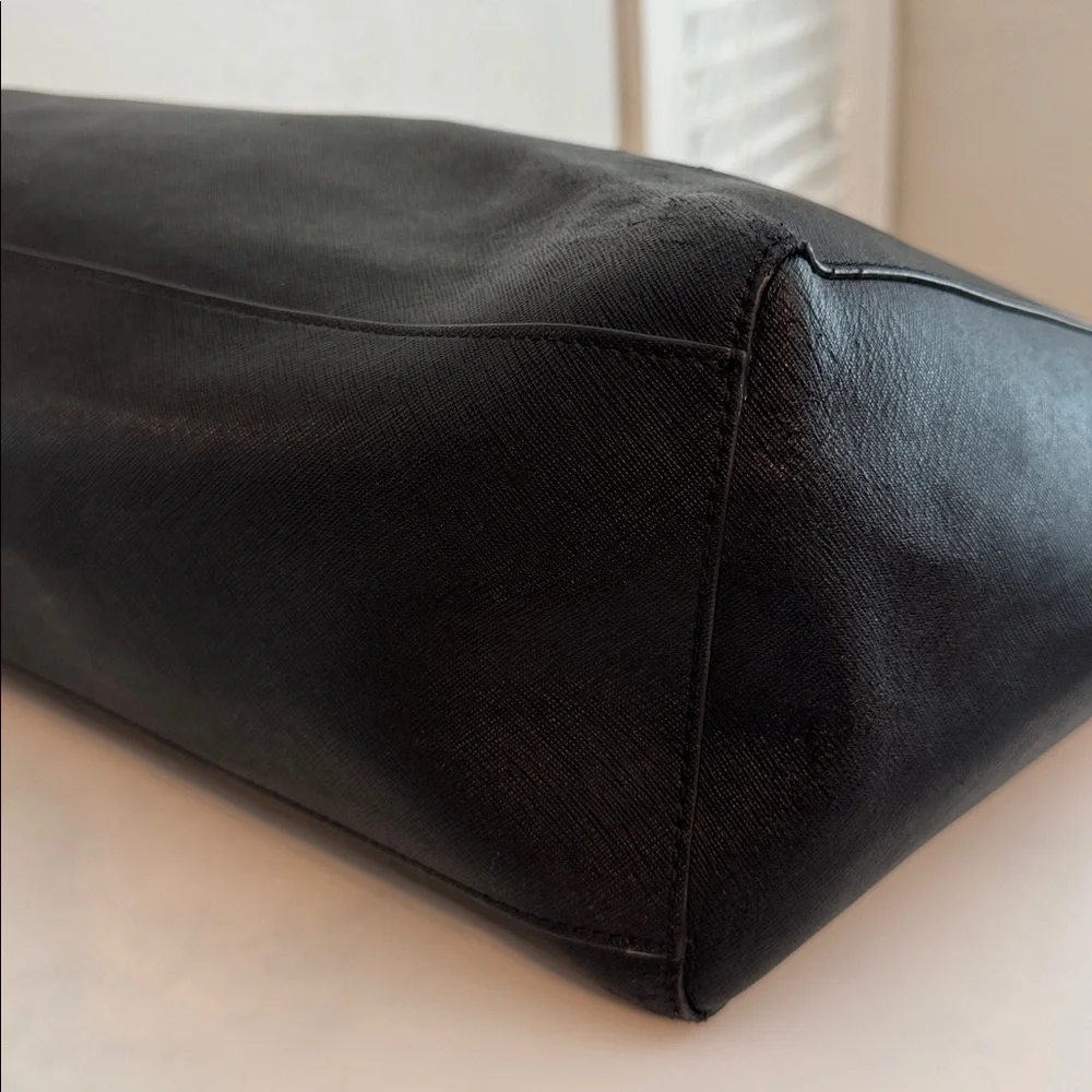Tory Burch York Buckle Tote - Picture 8 of 10